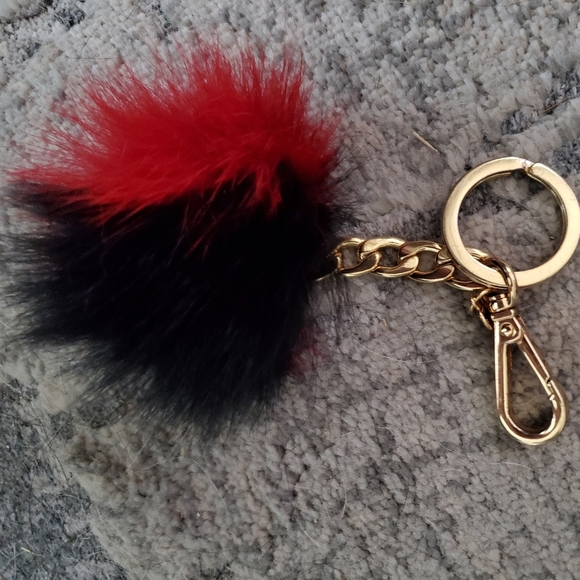 Michael Kors Red/Black Fuzzy Pompom Keychain/Bag Clip - Picture 3 of 11